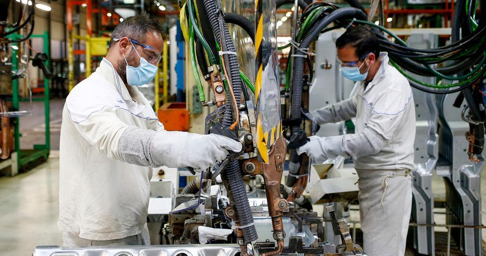 La Cassa integrazione è in ritardo, azienda ferrarese anticipa gli assegni