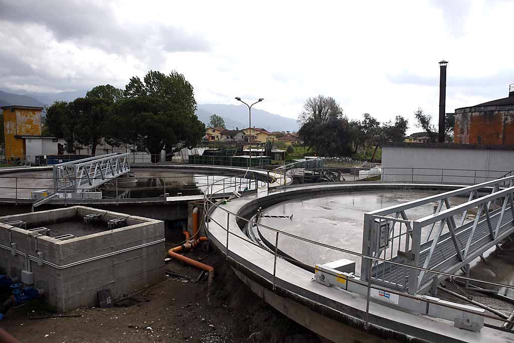 UN MONDO ALLA ROVESCIA CON TROPPI RITARDI