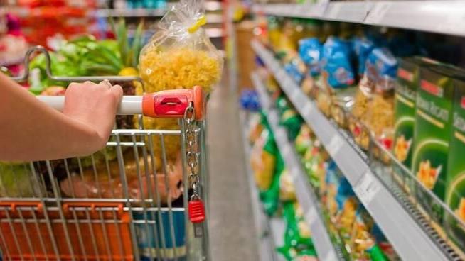 Modenesi a tavola: così il Coronavirus ha cambiato la spesa, le cene e i pranzi