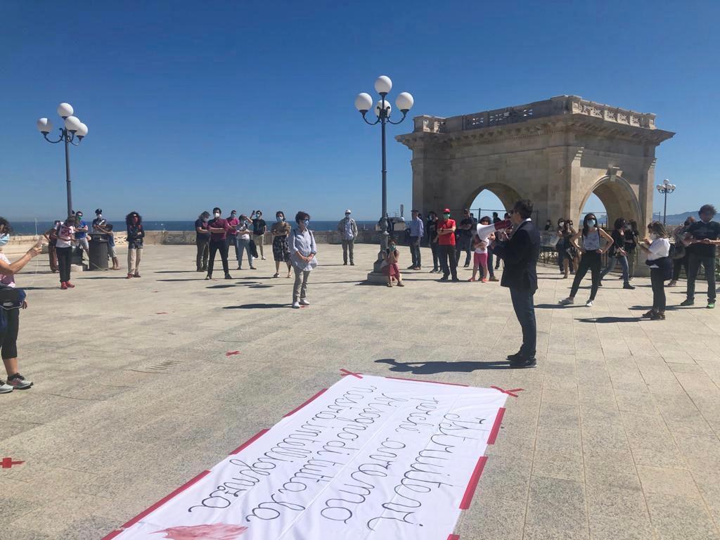 Scuola, da Cagliari il grido contro la didattica a distanza