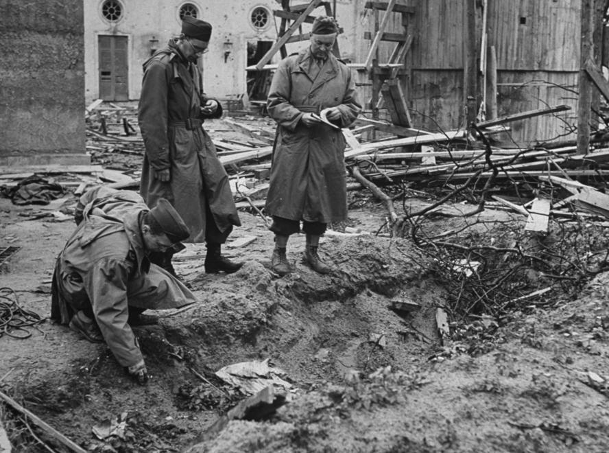 Così nel 1970 l’Urss decise di cancellare Hitler «Trovate, bruciate e disperdete quel cadavere»