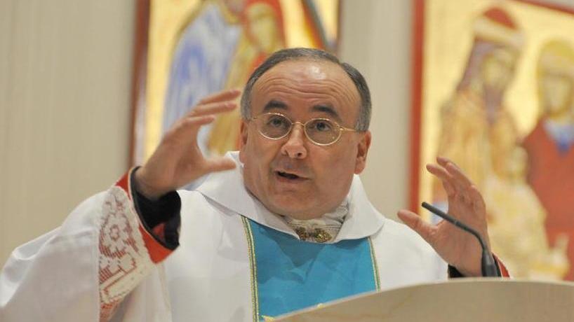 Don Marco ritrova i suoi fedeli La messa tra controlli e divieti