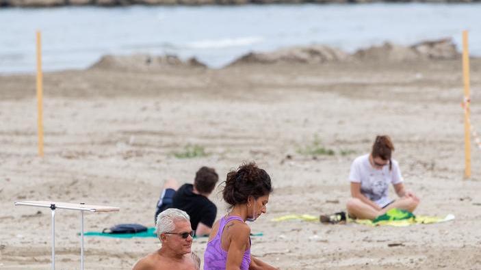 Le spiagge libere sono... libere Ma con le regole delle altre