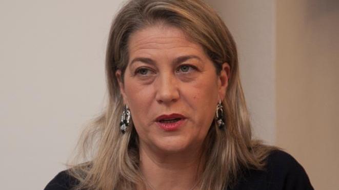 Sulla mensa scoppia lo scontro politico