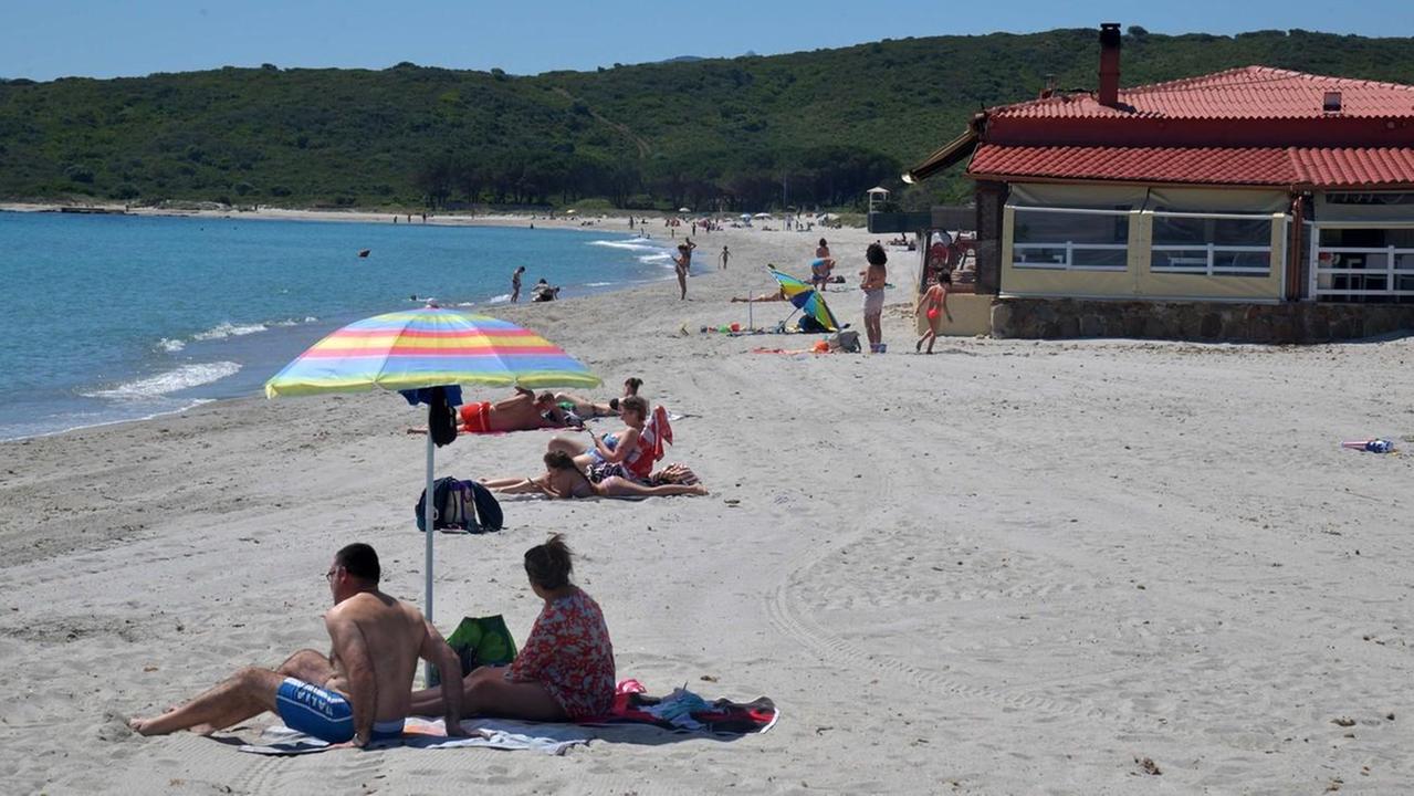 Nelle spiagge libere al mare con il metro