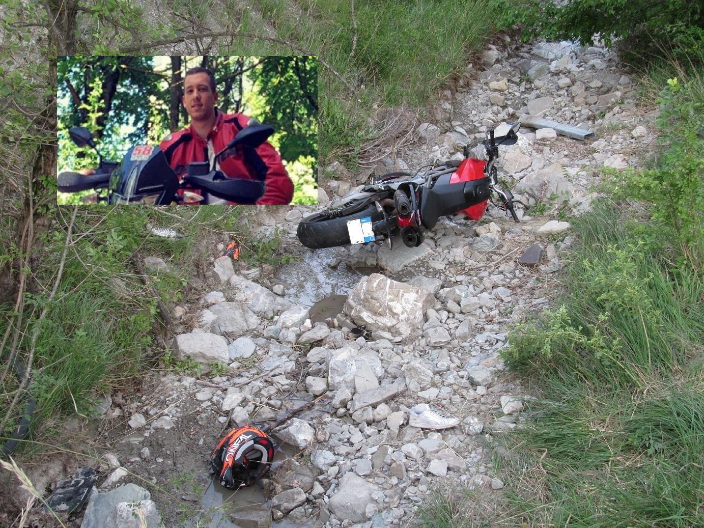 Serramazzoni Sbanda e precipita in moto: muore 21enne