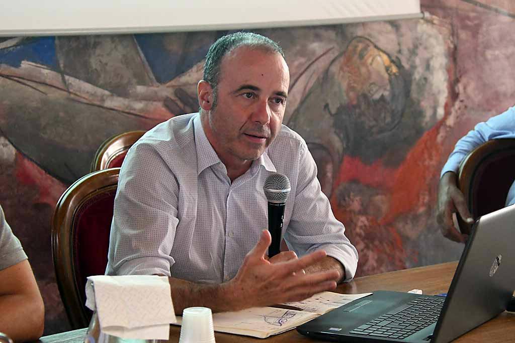 L'architetto Roberto Vezzosi