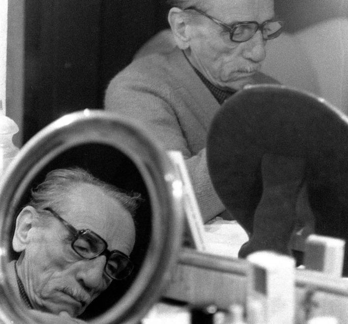 Eduardo De Filippo, anche dopo 120 anni ci sono fantasmi e gli esami non finiscono mai
