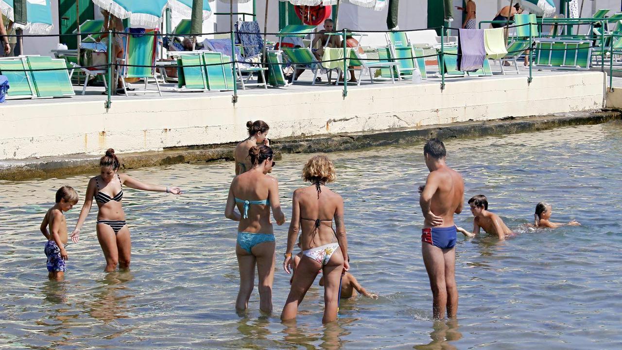 Pancaldi e Lido, ecco le regole per l'ingresso ai bagni: via alle prenotazioni