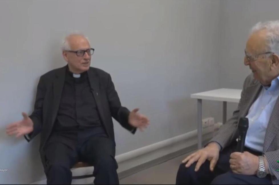 Don Paolo Palazzi intervistato da Luigi Bardelli nel servizio di Tvl