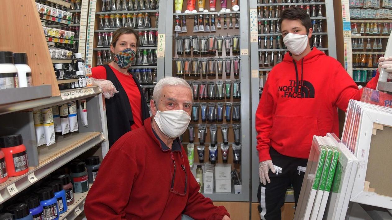 Il “Re” degli artisti riapre bottega