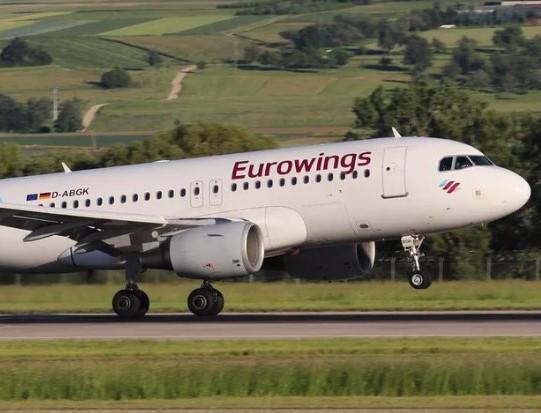 Volo dalla Germania a Olbia ma l’aeroporto è chiuso 