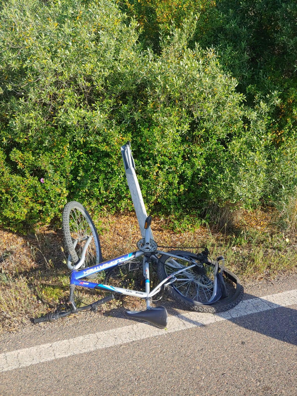 Muravera, ciclista travolto da un'auto: grave in ospedale 