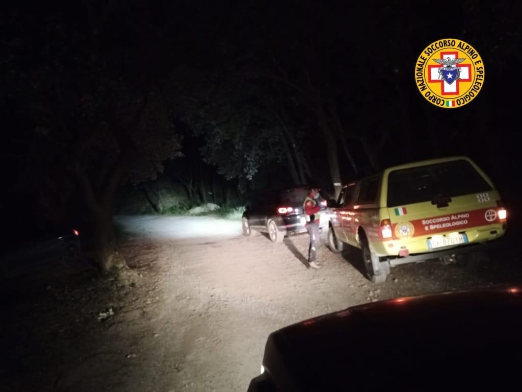 Due ragazze in escursione si perdono nel Marganai: salvate nella notte