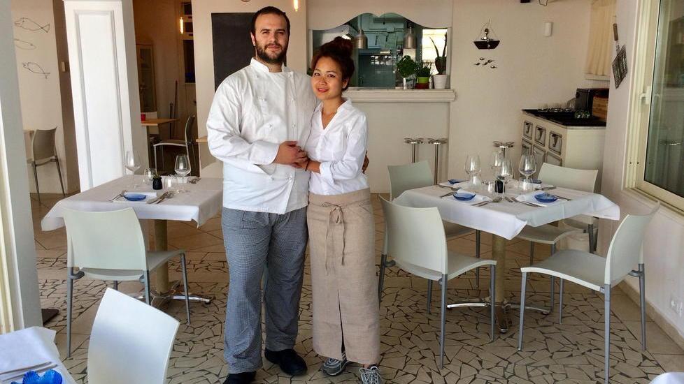 Il coraggio di Fabio e Huong che aprono un ristorante a Marina di Cecina