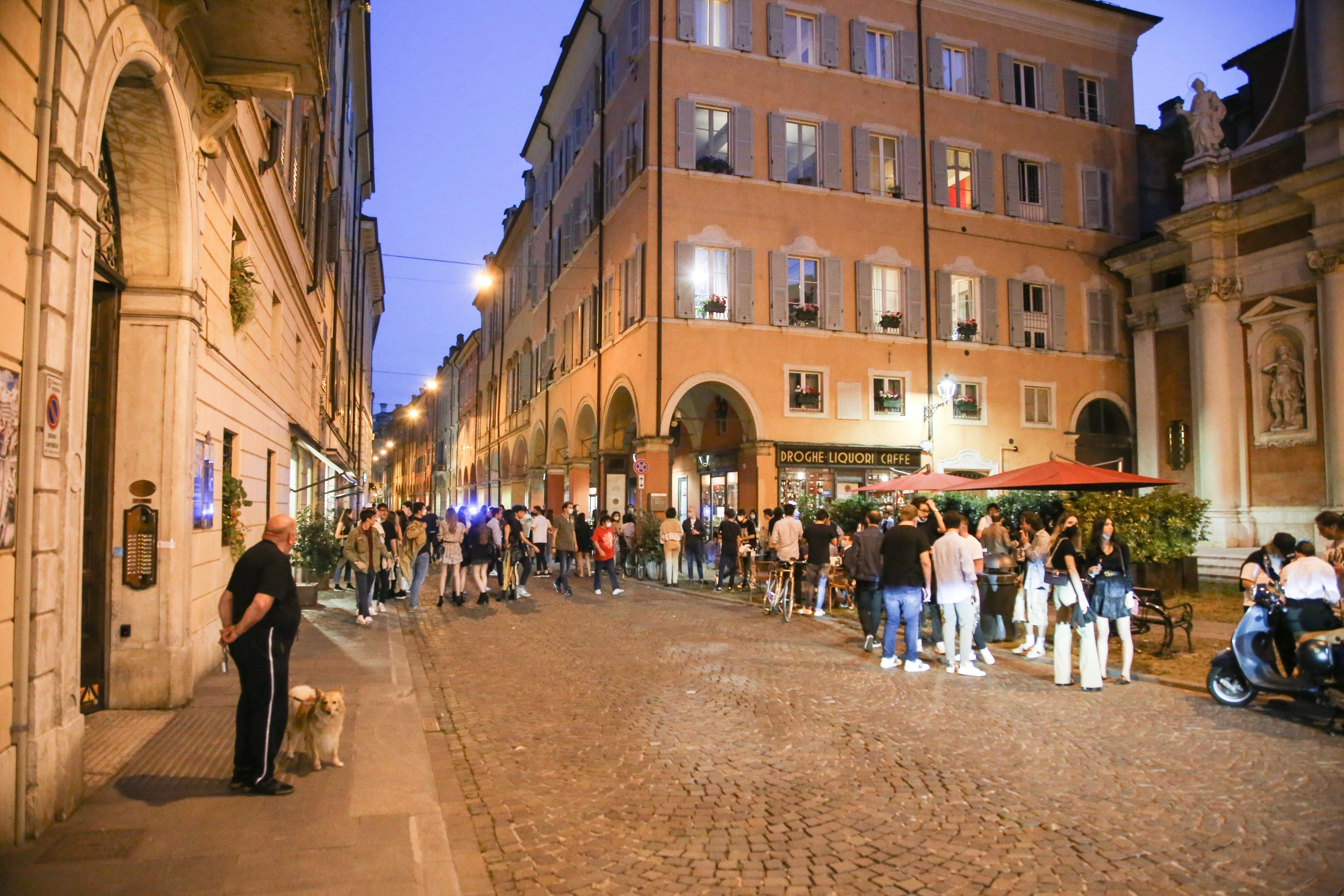 Movida a Modena: il sindaco pronto a schierare gli assistenti civici