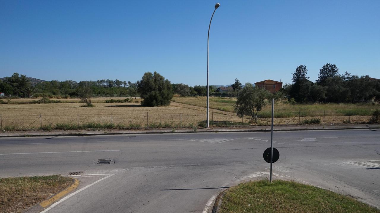L'area in cui sorgerà il nuovo supermercato (Foto Bf)