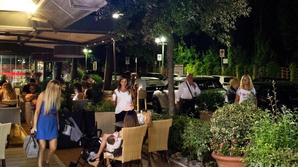 Stasera riparte la movida in viale IV Novembre