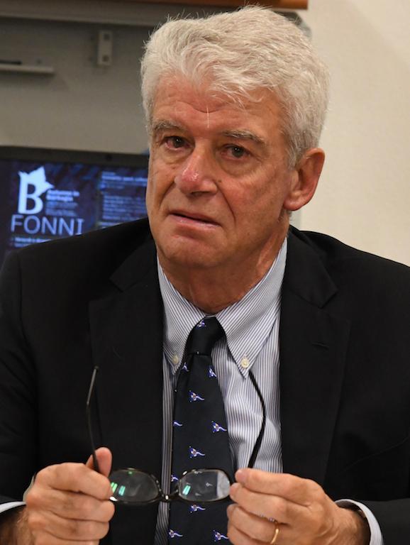 Un premio in computer ai liceali dell’Asproni 