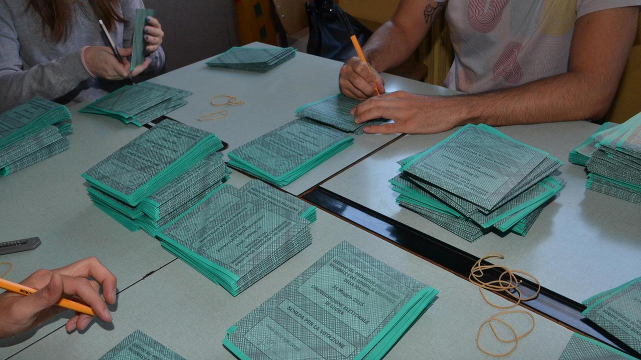 Elezioni regionali in Toscana, voto a settembre: sarà una corsa in videochat
