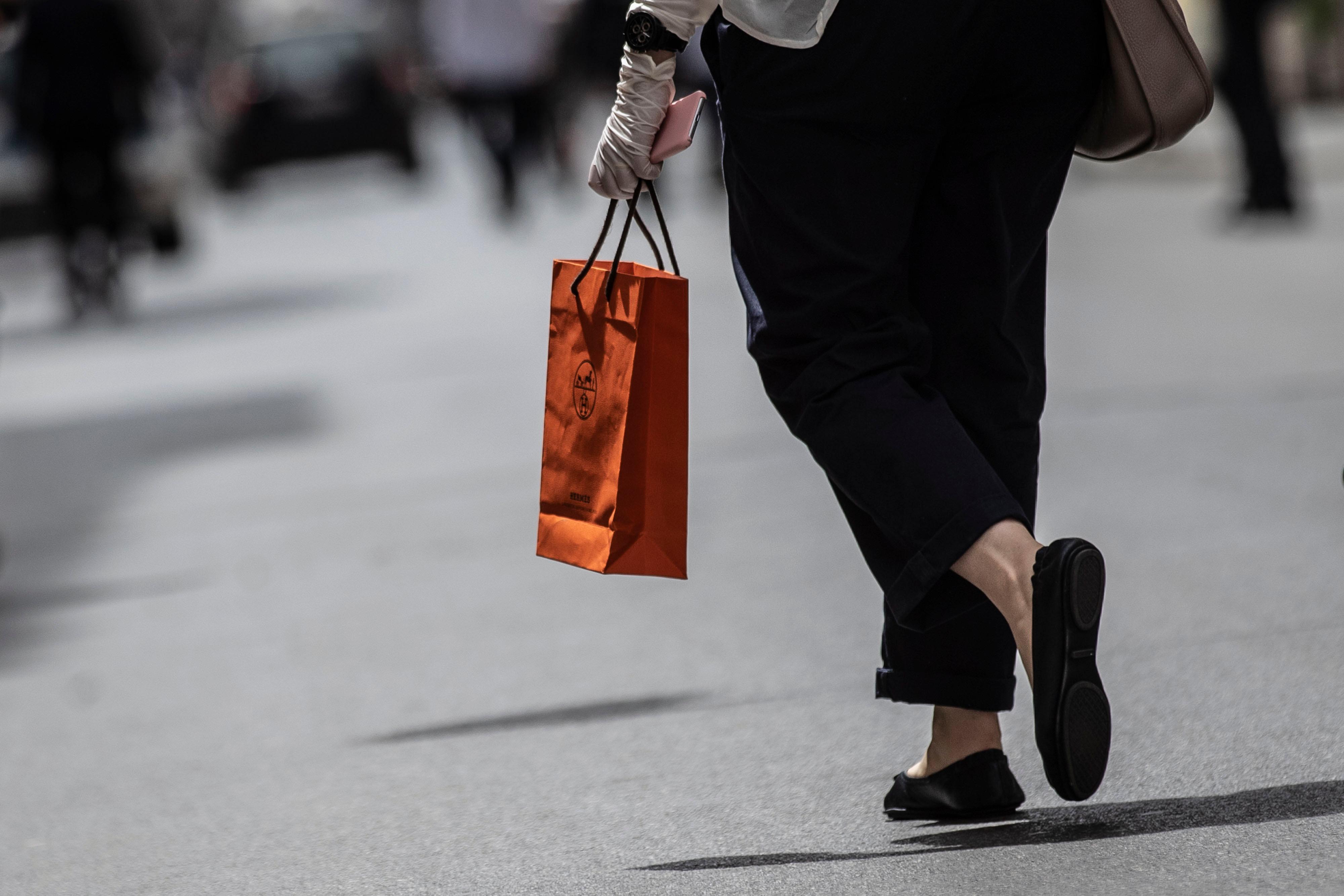 L'economia mondiale rallenta la sfida per famiglie e imprese 