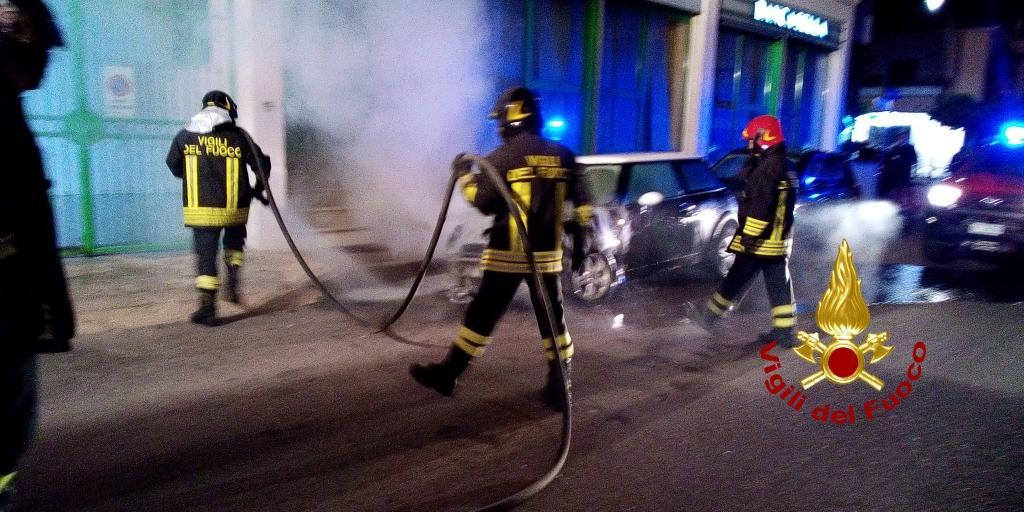 Notte di superlavoro per i vigili del fuoco di Olbia