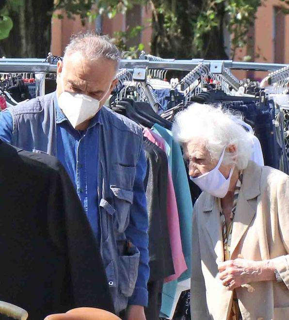 Cento riordina il mercato, ma si resta in centro storico 