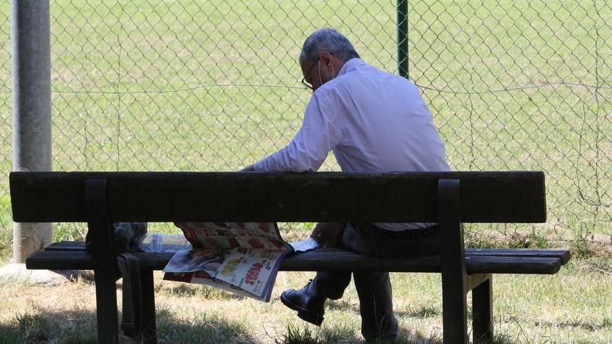 Reggio Emilia, i centri sociali riaprono sottotono: «Praticamente ora siamo dei bar»