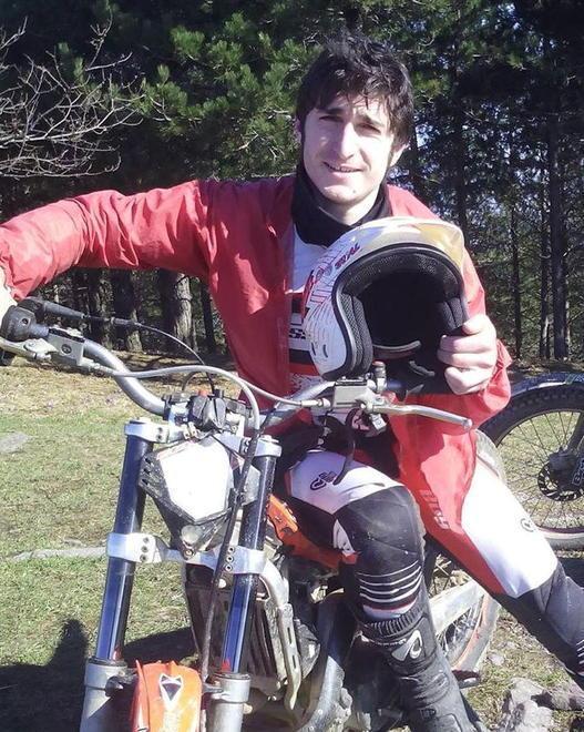 Muore in moto a 30 anni, il sindaco: istituiremo i sensi unici per ridurre i rischi all’incrocio 