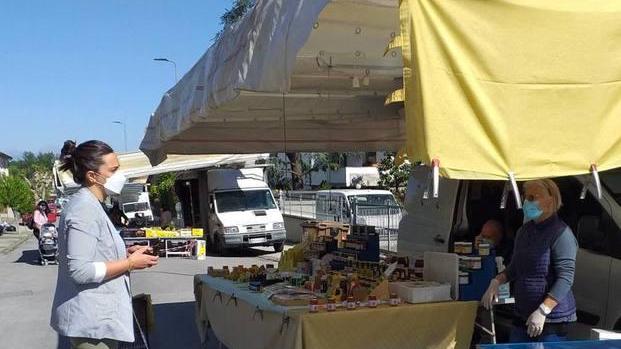 Da giovedi tutti i banchi al mercato