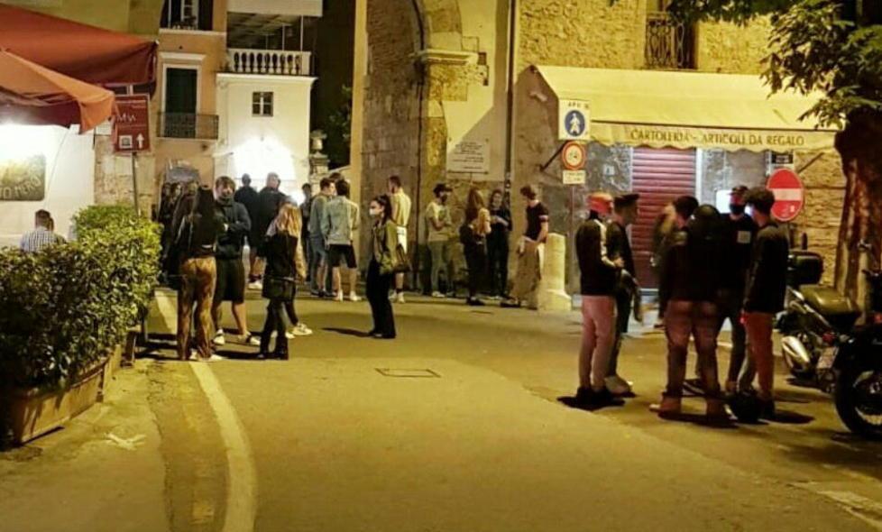 Movida sì ma responsabile la Versilia regge la partenza 