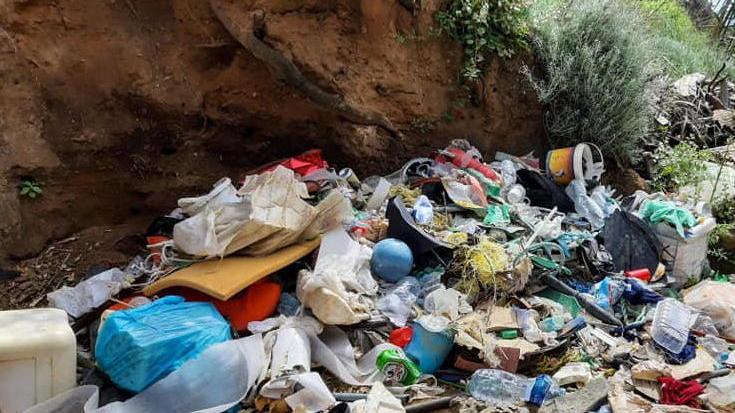 Spiaggia di Fosso alle Canne ripulita dalla spazzatura
