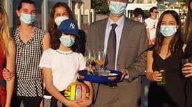 Tortorella continua il tour tra gli esercizi della città