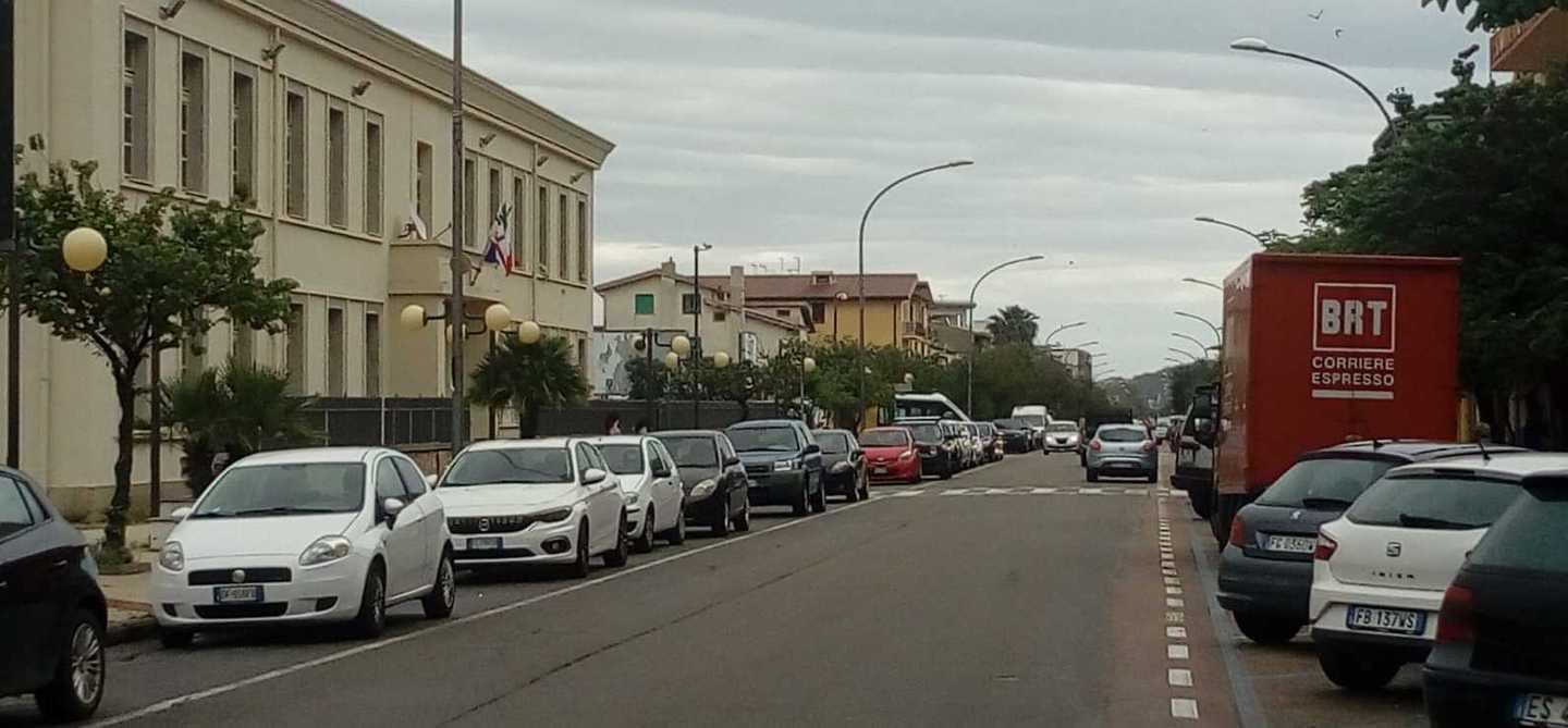 Ladu: «Delibere solo a favore dei gatti» 