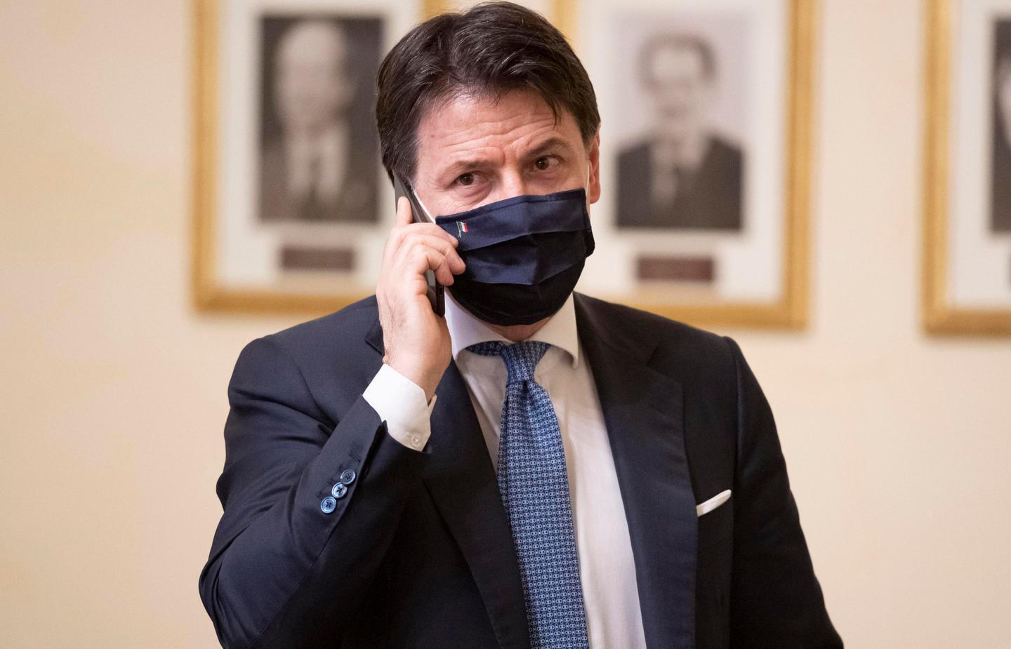 Le grane di Conte fra virus e concessioni 