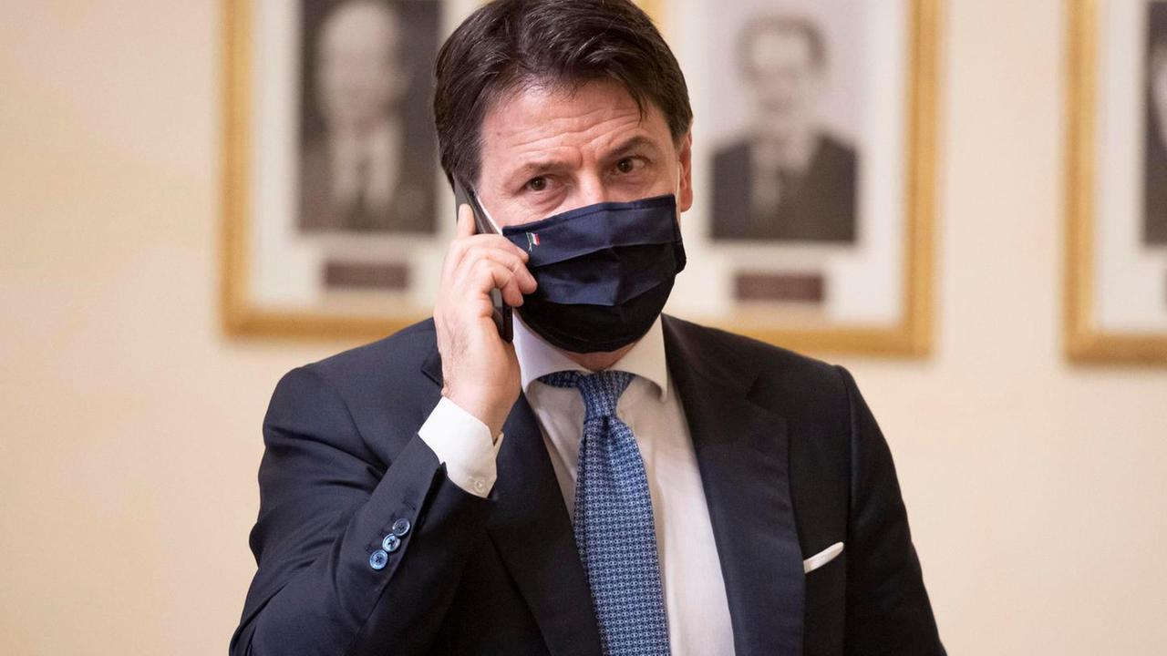 Le grane di Conte fra virus e concessioni