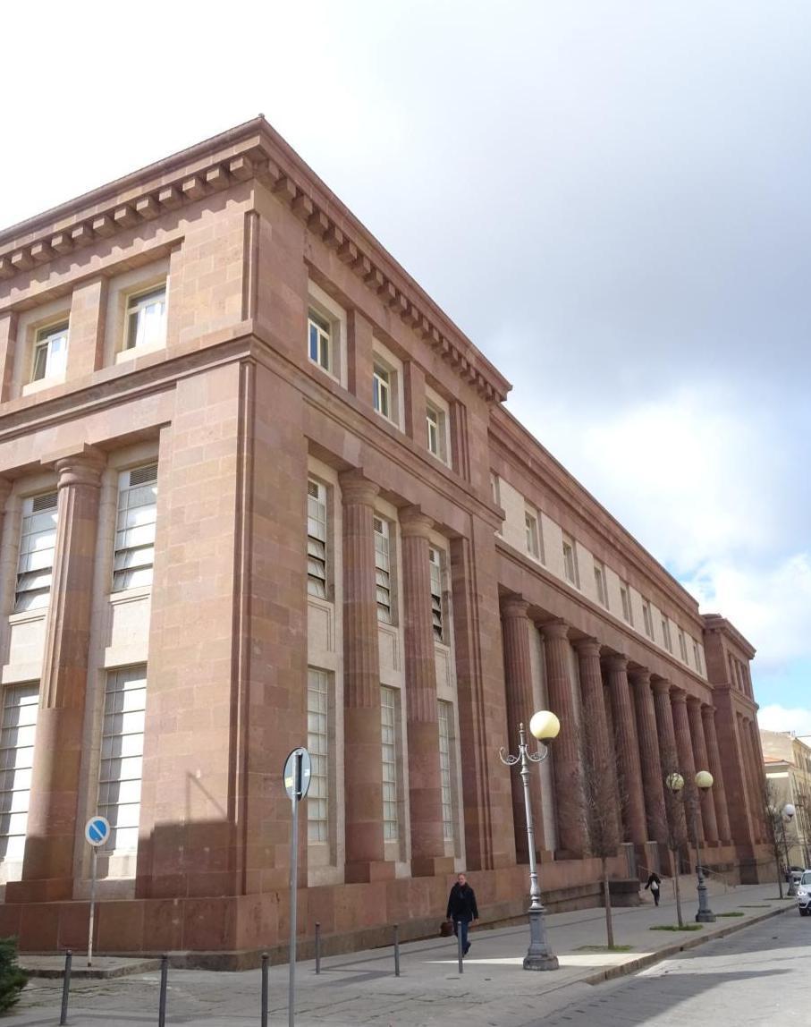 Faceva violentare i figli da un pedofilo 