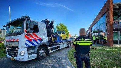 Blitz della polizia negli uffici di Yousif: "Quattro arresti per riciclaggio di denaro" - Il documento