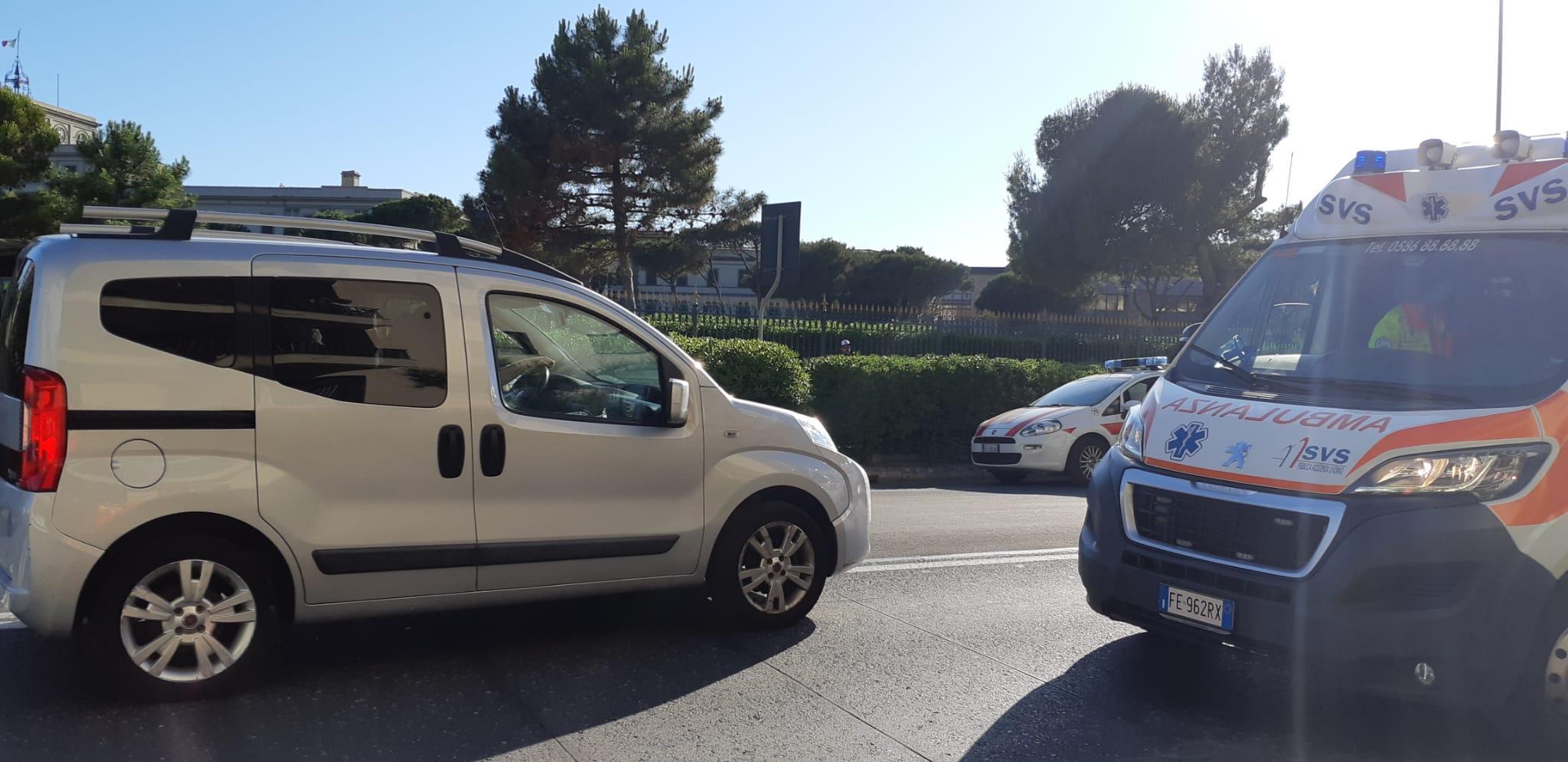 L'intervento della Svs di Ardenza e della municipale