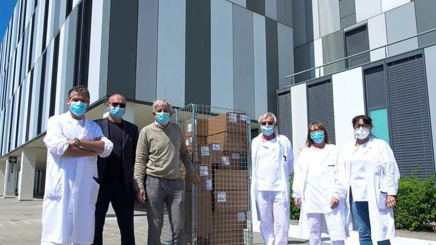 800 gel idroalcolici maxi donazione all’Asl