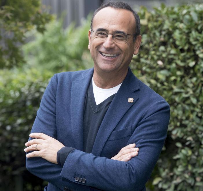 Giannino è in diretta Facebook L’ospite d’onore è Carlo Conti 