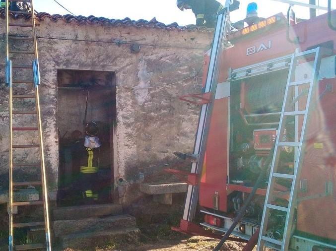 Auto in fiamme: è una intimidazione 