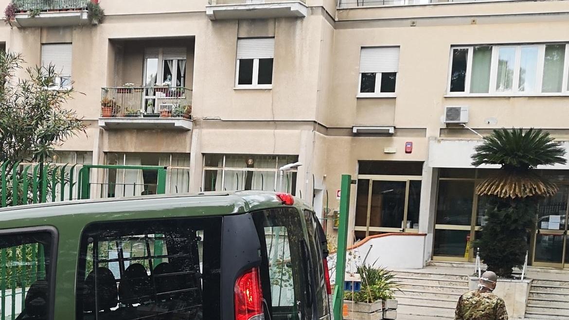 L’azienda scappò da Casa Serena in pieno dramma