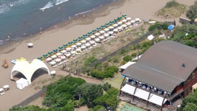 Marina di Castagneto, più spiaggia per campeggi e alberghi
