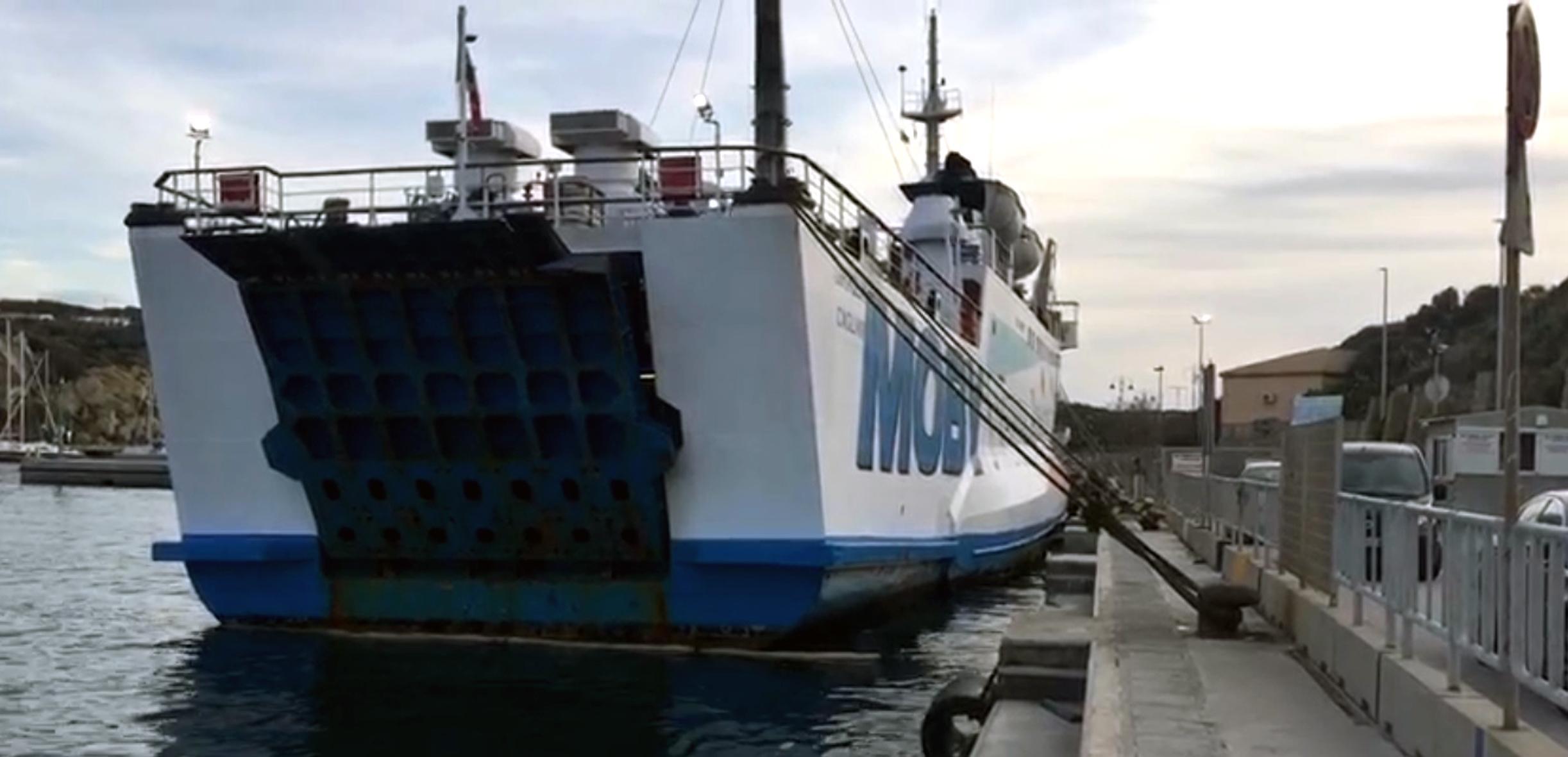 Viaggi gratis per gli operatori sanitari sui traghetti Moby e Tirrenia