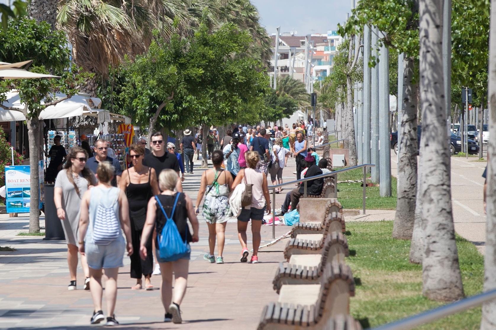 Il sindaco di Milano Sala straparla, ma decidete subito sui test