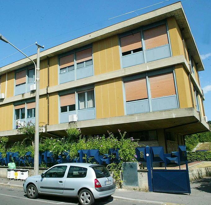 Lo stabile di via San Marco sede del Sert di Montecatini (Foto Nucci)