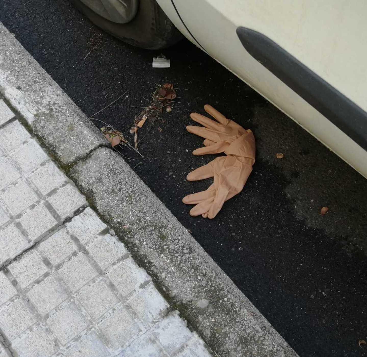 «Le strade della città invase dai rifiuti» 