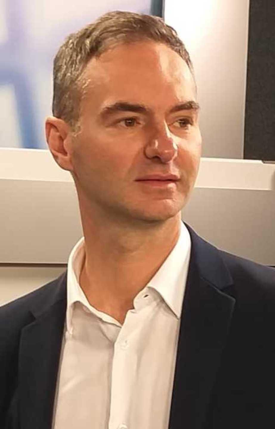 «Scuola, il Comune scenda in campo» 