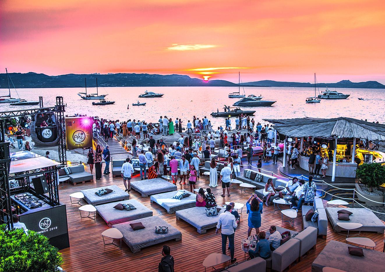 L’appello delle discoteche sarde: «Fate ripartire anche noi» 